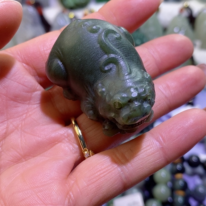 和田玉边角料未镶嵌