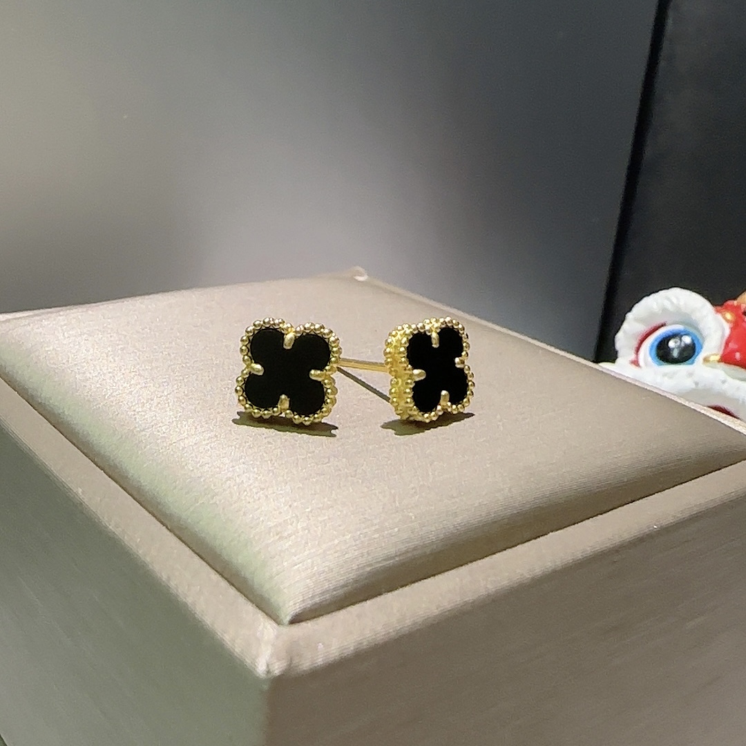 5G足金999耳钉黑玛瑙四叶草