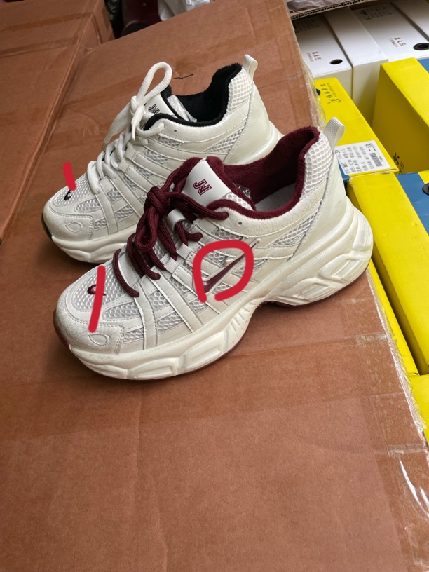 超轻时尚加棉老爹鞋（断码清货）