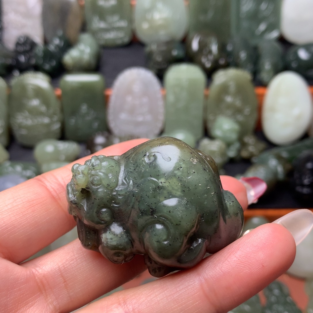 和田玉颈饰未镶嵌挂件41