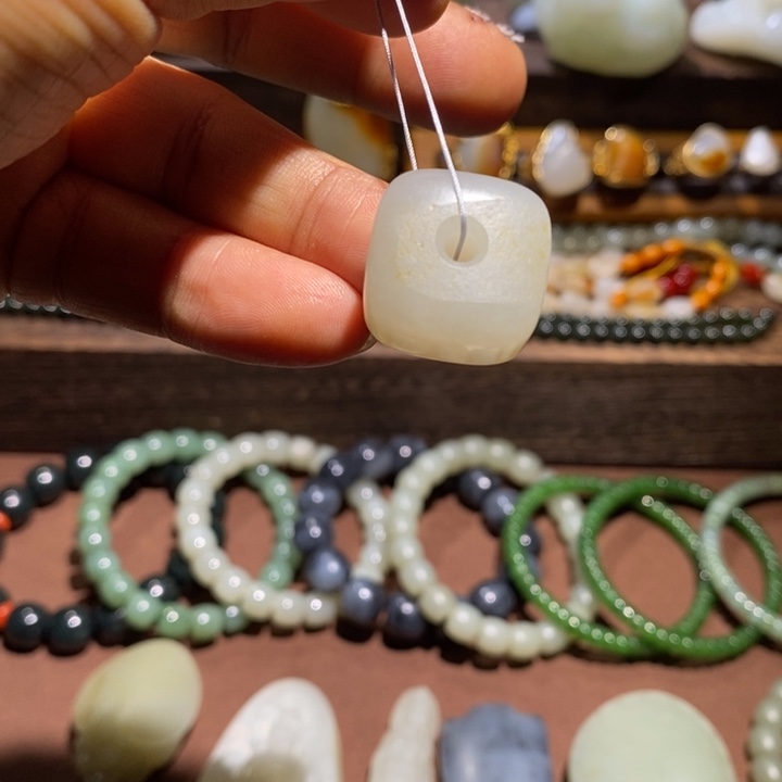 和田玉挂件未镶嵌