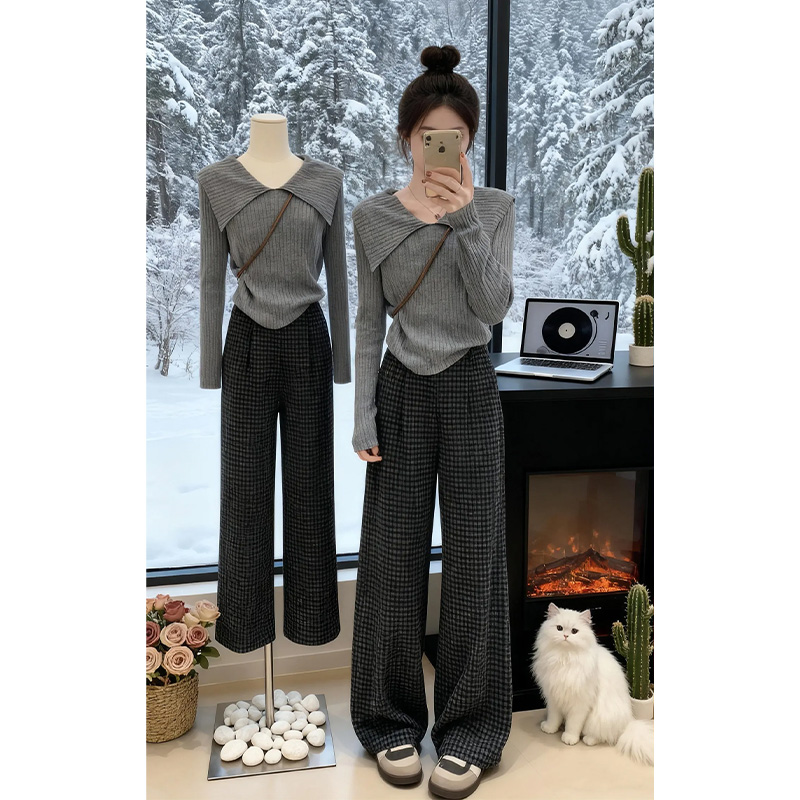 2025秋季高级感超好看减龄独特别致松弛感灰色针织衫格子裤两件套