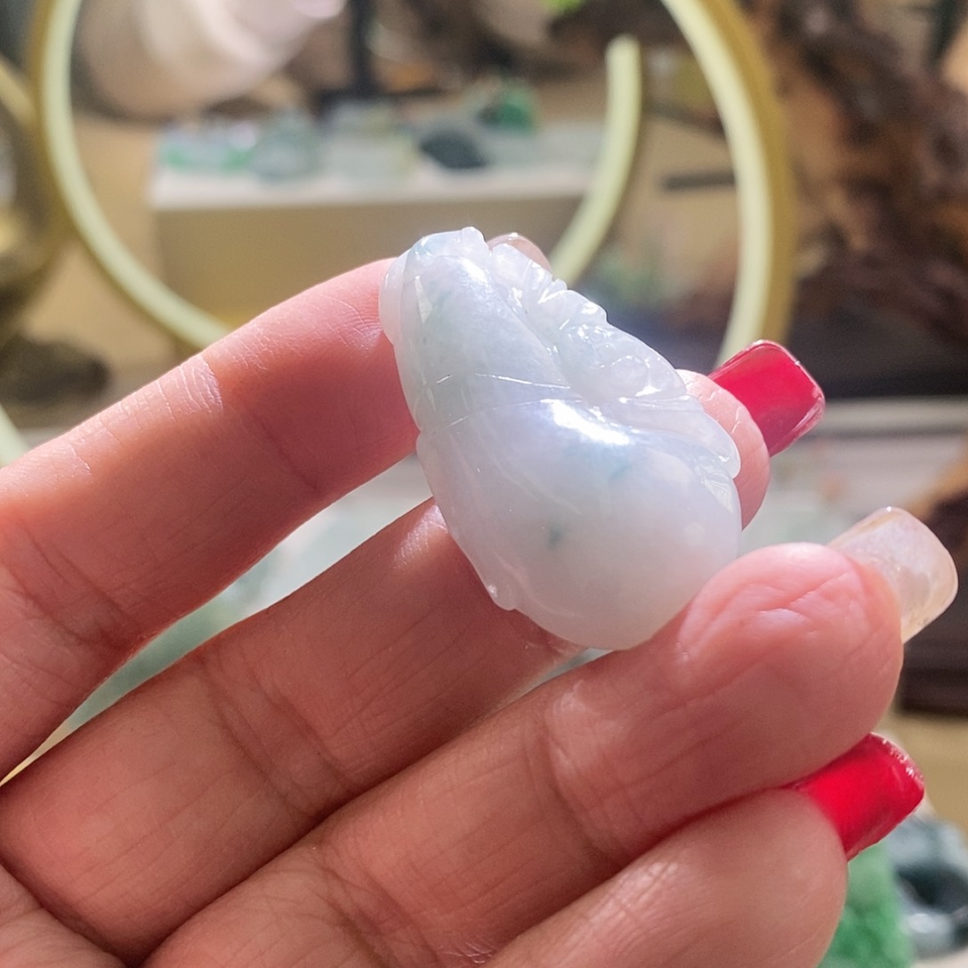 【闪购商品】翡翠颈饰未镶嵌瓜