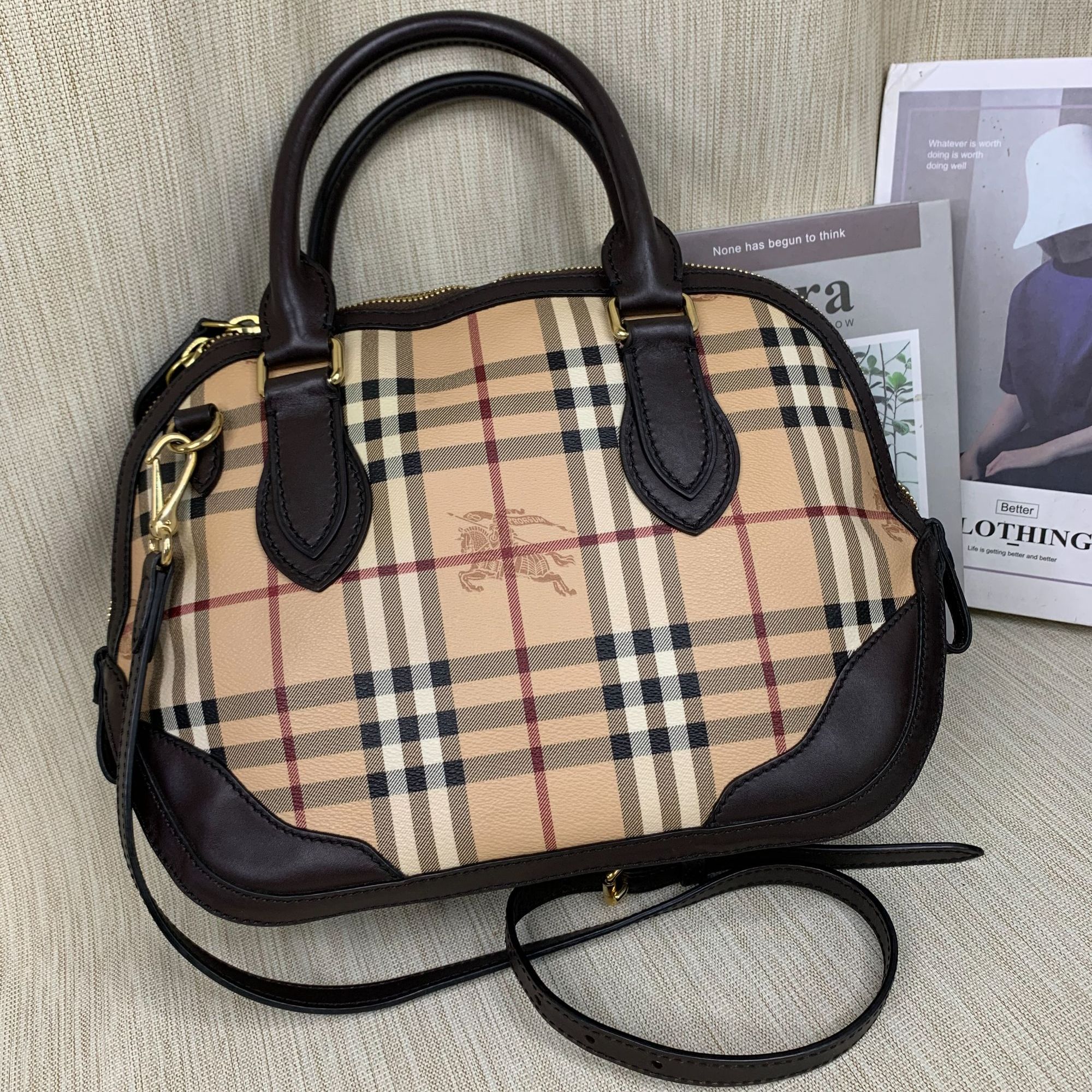 95新 BURBERRY/博柏利 格纹贝壳包/F3WJ10908029/8029