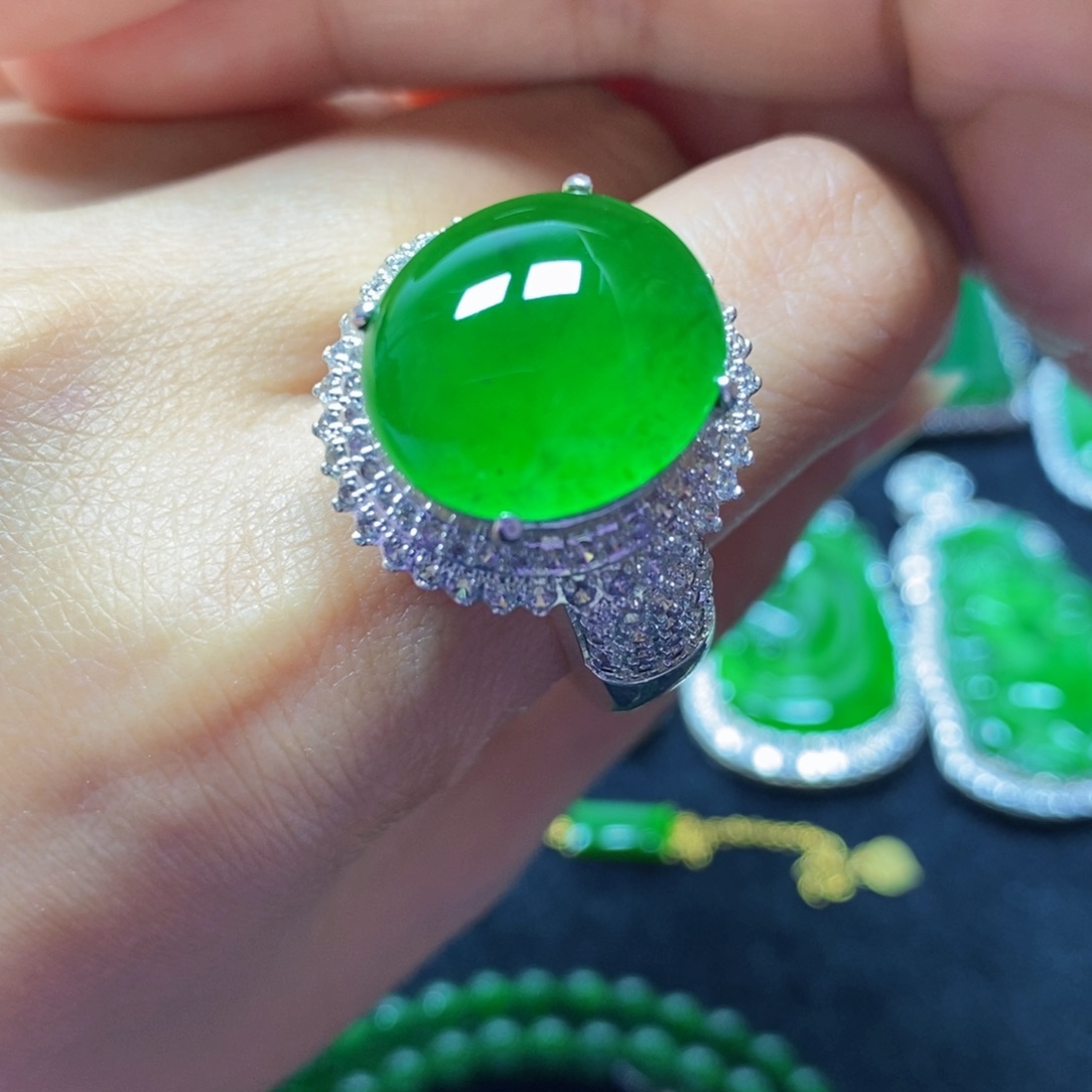 翡翠戒指未镶嵌天然翡翠