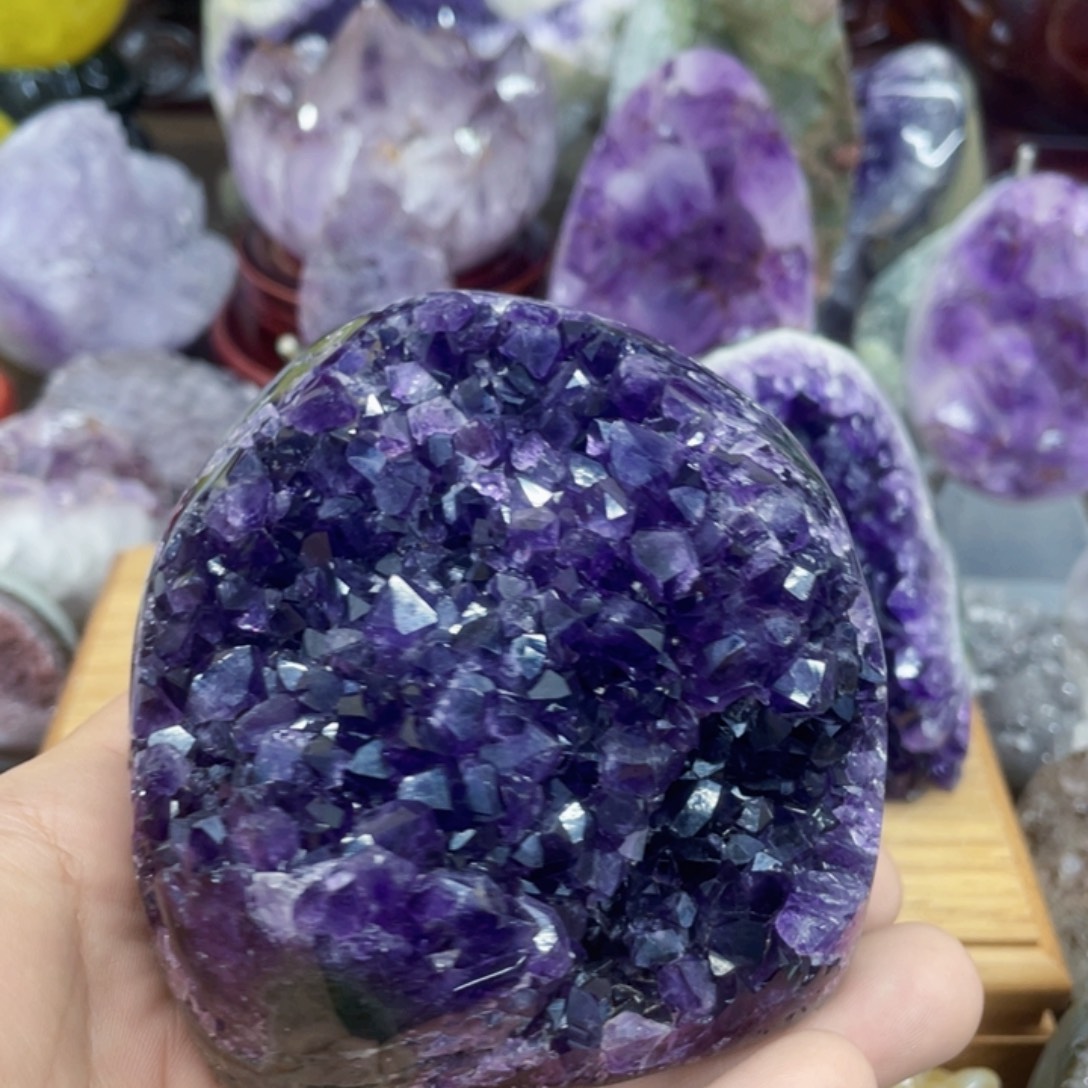 紫晶大型摆件（非配饰）未镶嵌