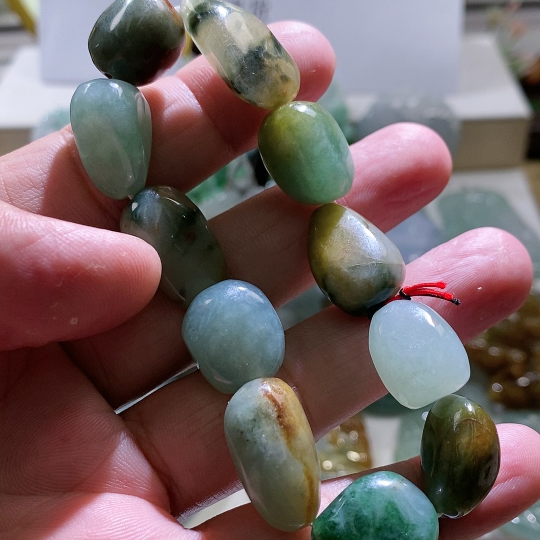 【闪购商品】翡翠颈饰未镶嵌11111111111111