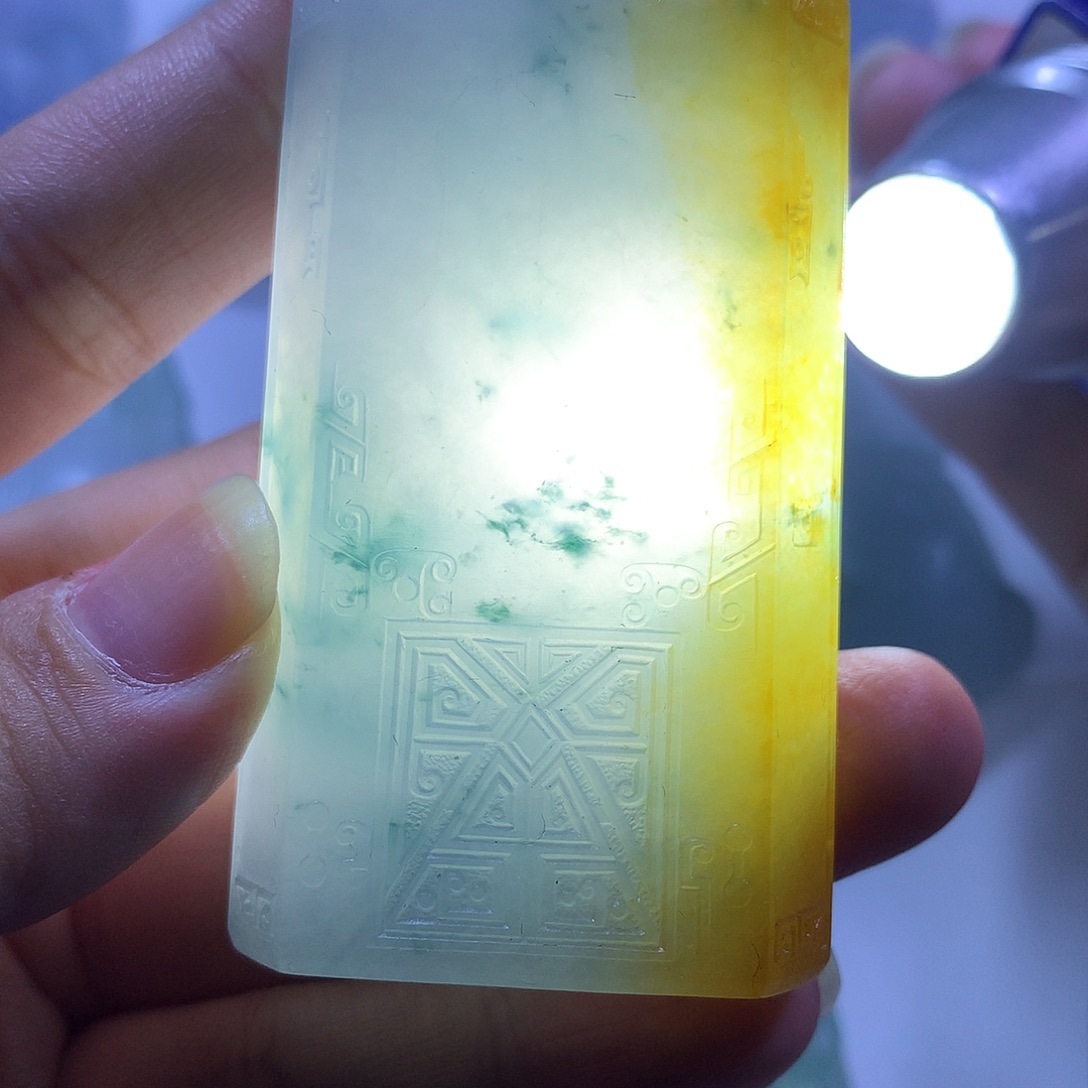 定制翡翠未镶嵌翡翠