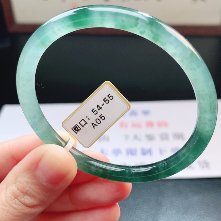 翡翠未镶嵌手镯翡翠手镯16