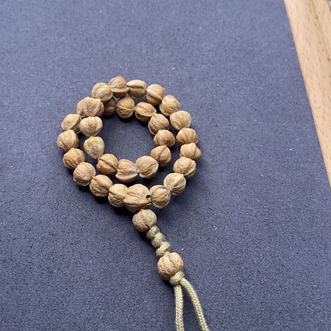 柏香籽/百香籽吊坠?