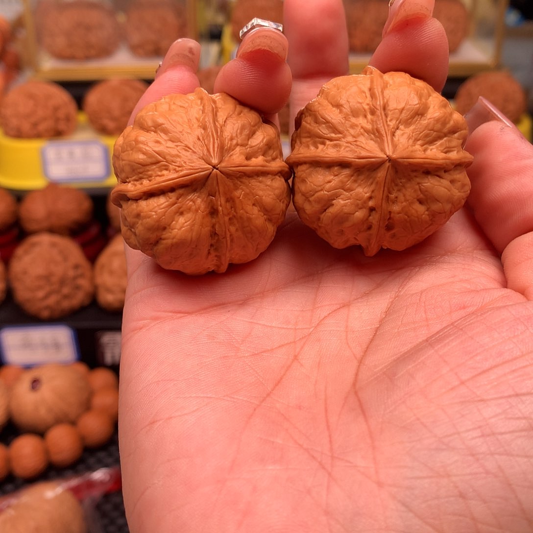 文玩核桃把件四棱儿3..6