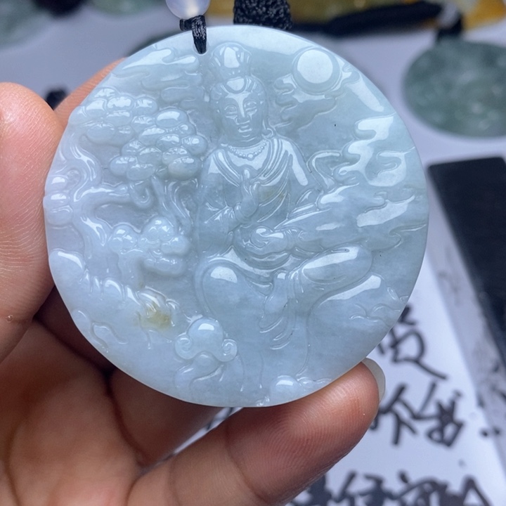 翡翠未镶嵌颈饰翡翠