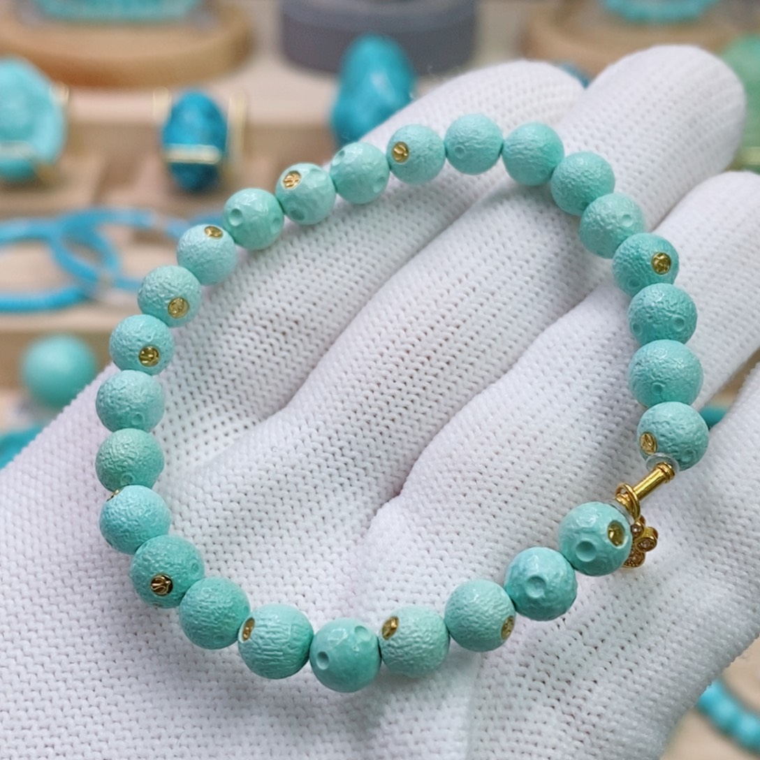 绿松石未镶嵌珠宝奇石