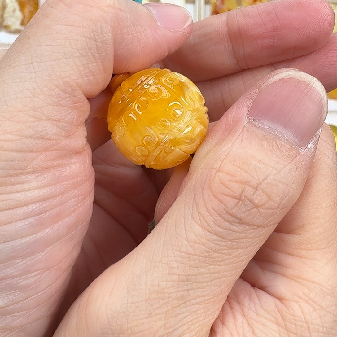 P***y蜜蜡未镶嵌颈饰蜜蜡