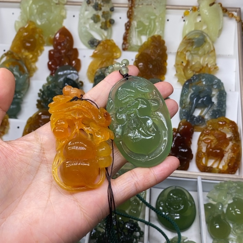 【闪购商品】未镶嵌蛇纹石玉颈饰?***?