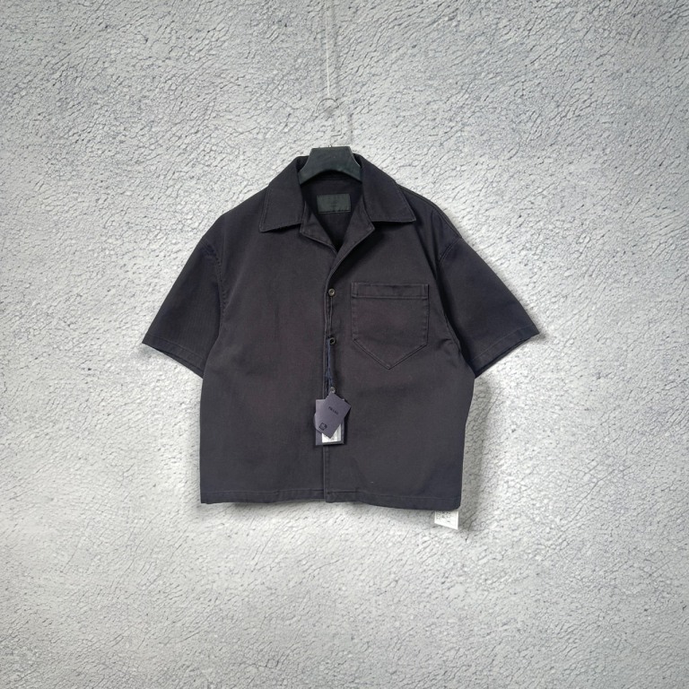 全新未使用 Prada/普拉达 黑色背后浮雕三角标牛仔短袖/L码