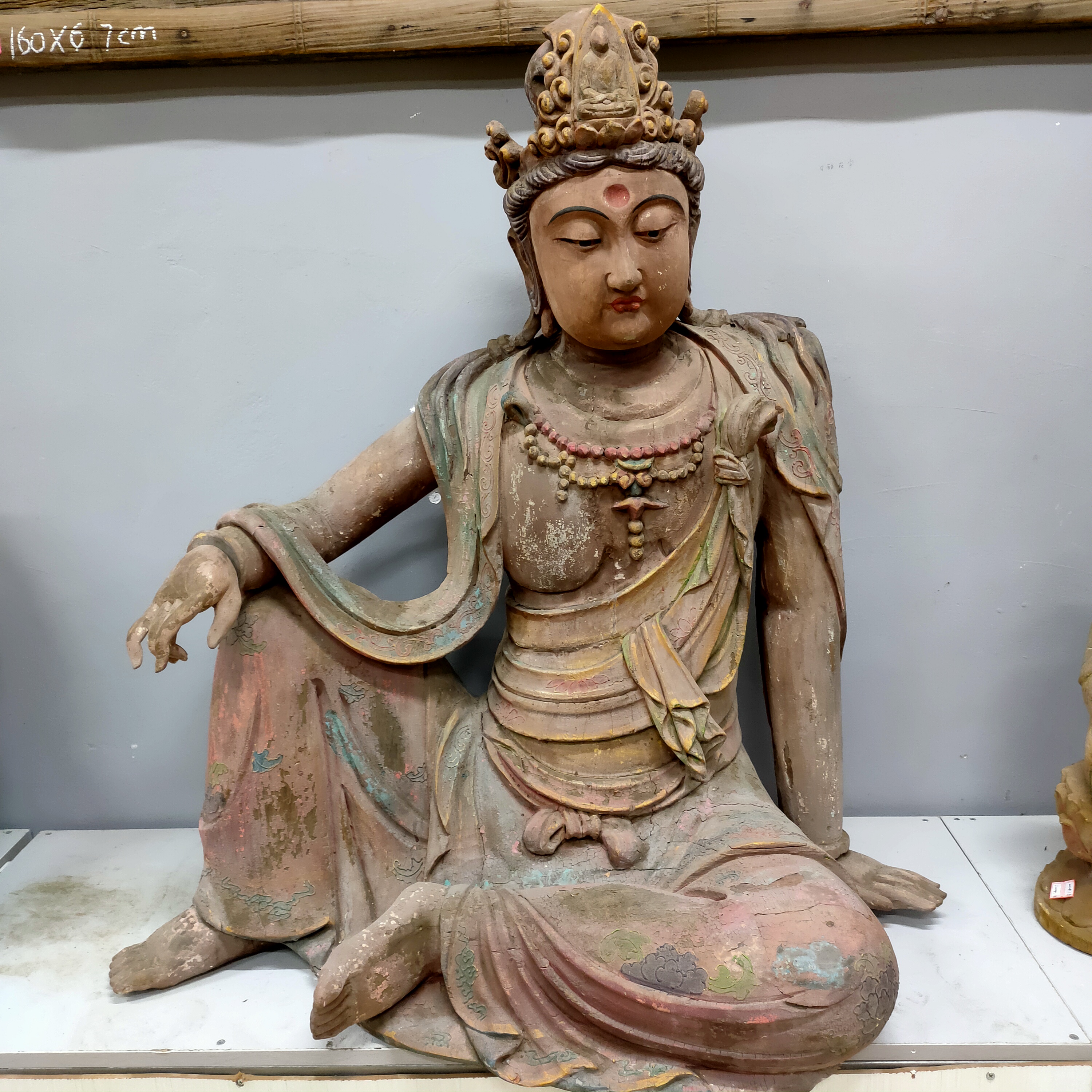 精美全品案头摆件