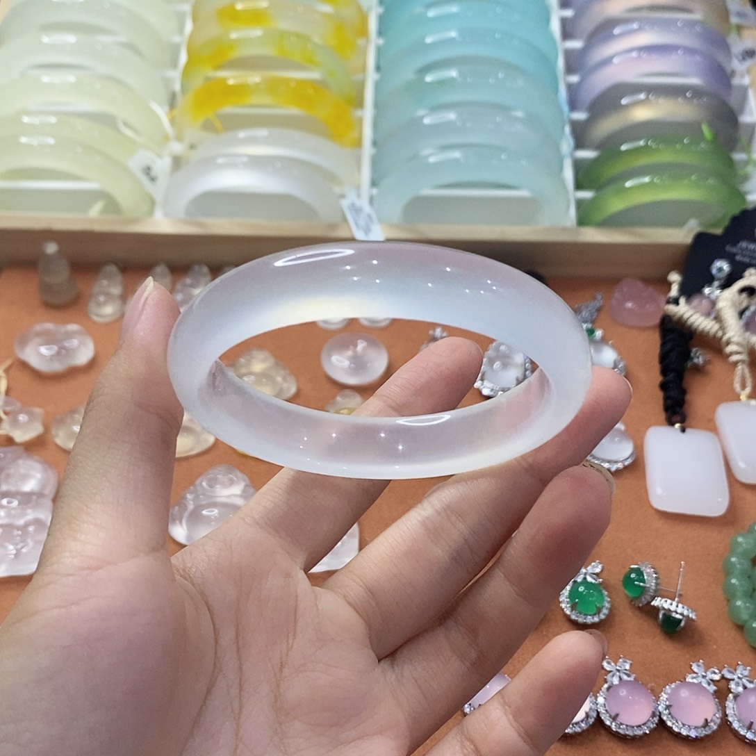 欣***彬直播一对一挑选链接59