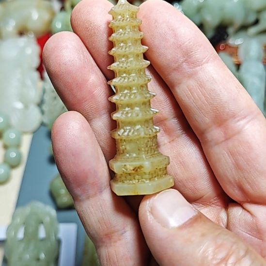 颈饰未镶嵌和田玉