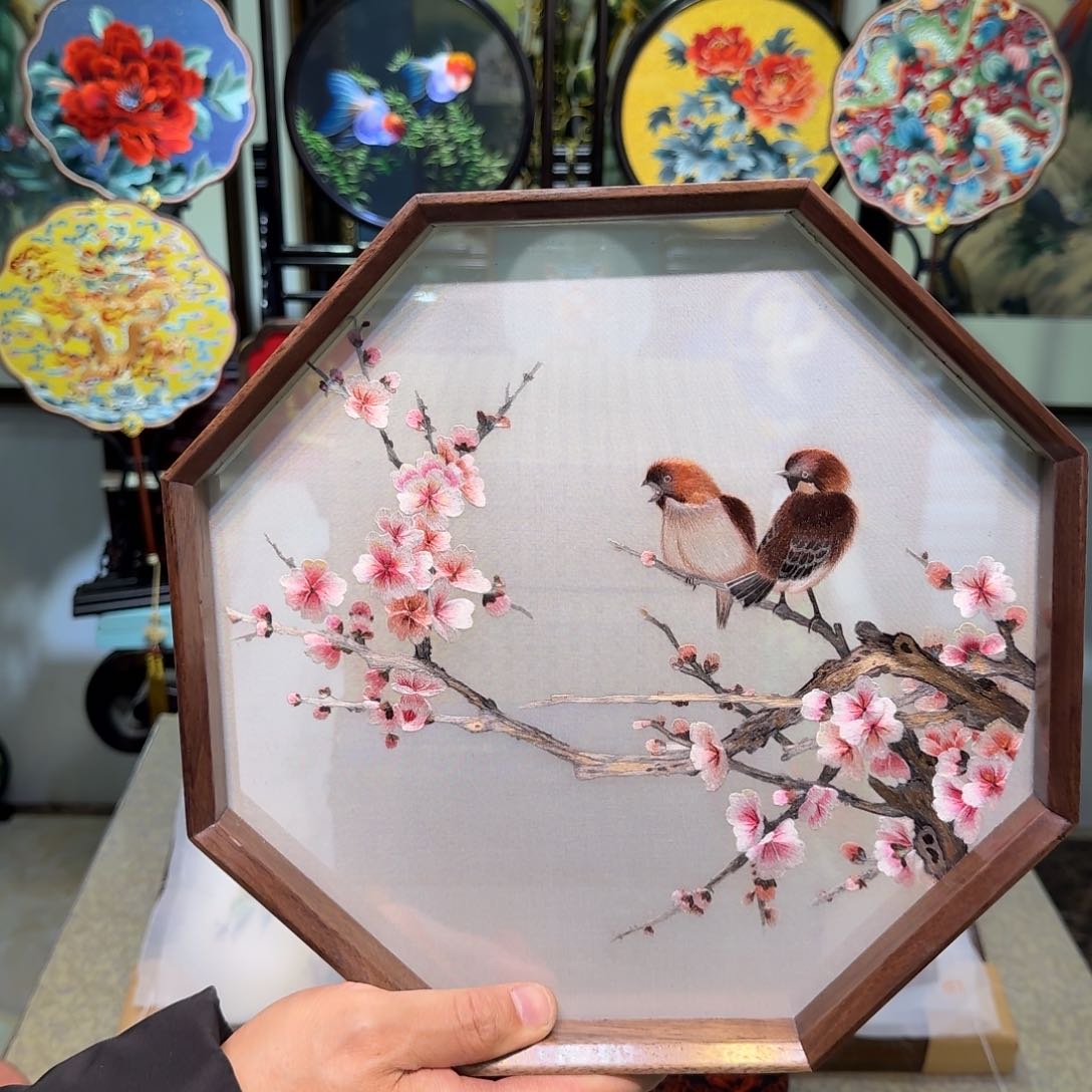 刺绣刺绣工艺精湛