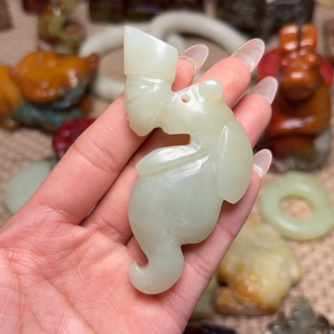 白玉菩提吊坠白玉菩提——白玉菩提