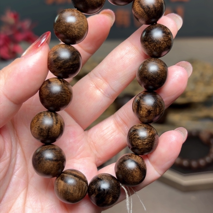 沉香手串越南芽庄白棋楠瘤疤1.4