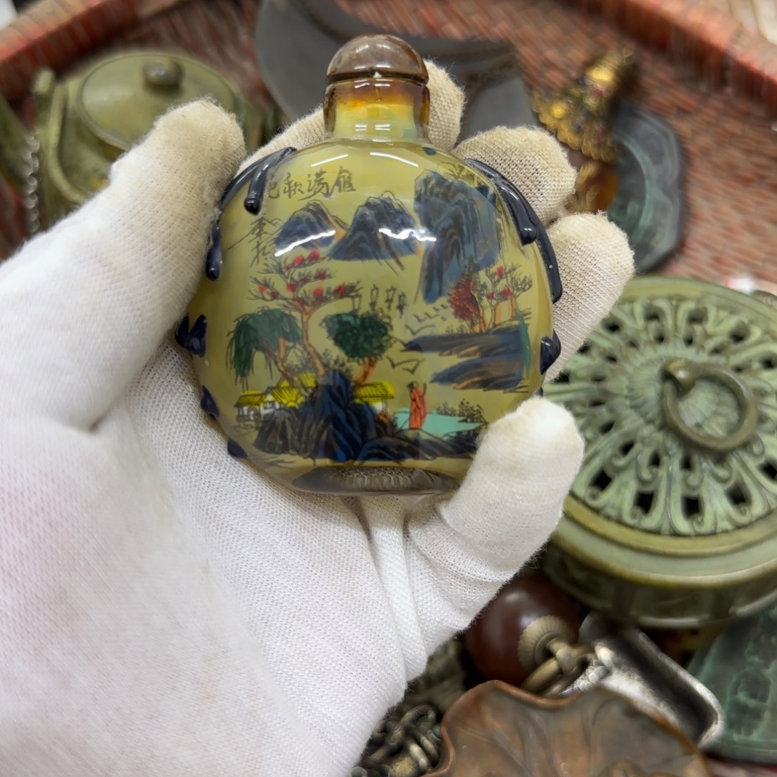 琦***一鼻烟壶和淋浴房是两家单位