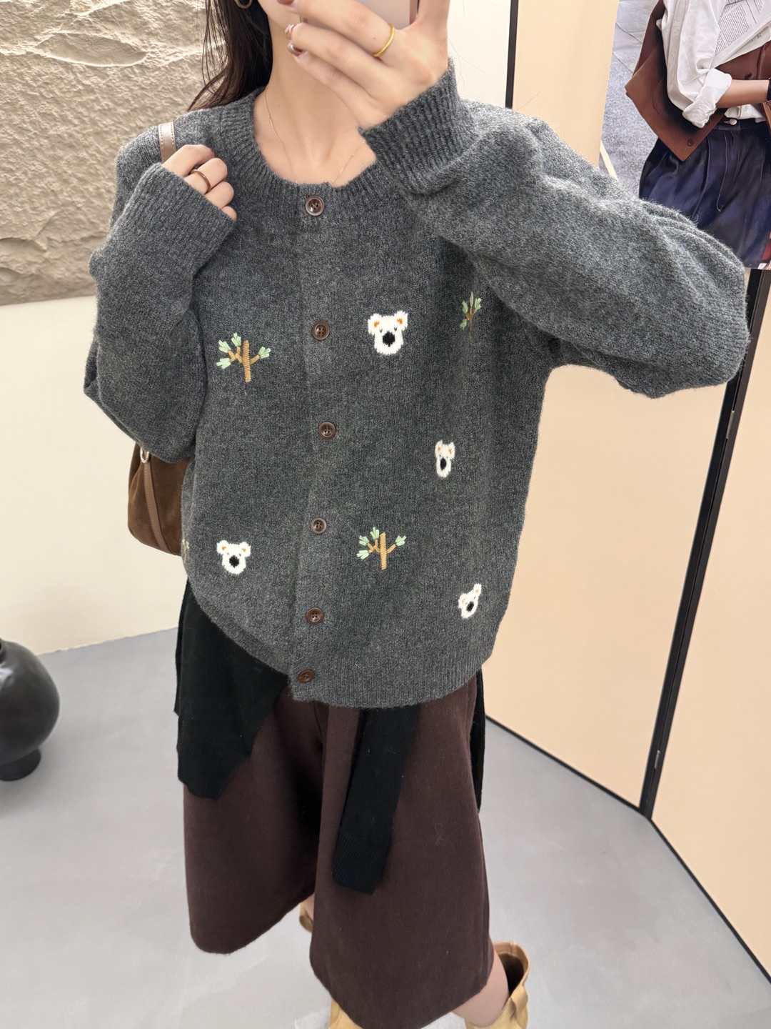 B102秋冬小树熊休闲慵懒风时尚洋气毛衣扣子开衫针织衫上衣