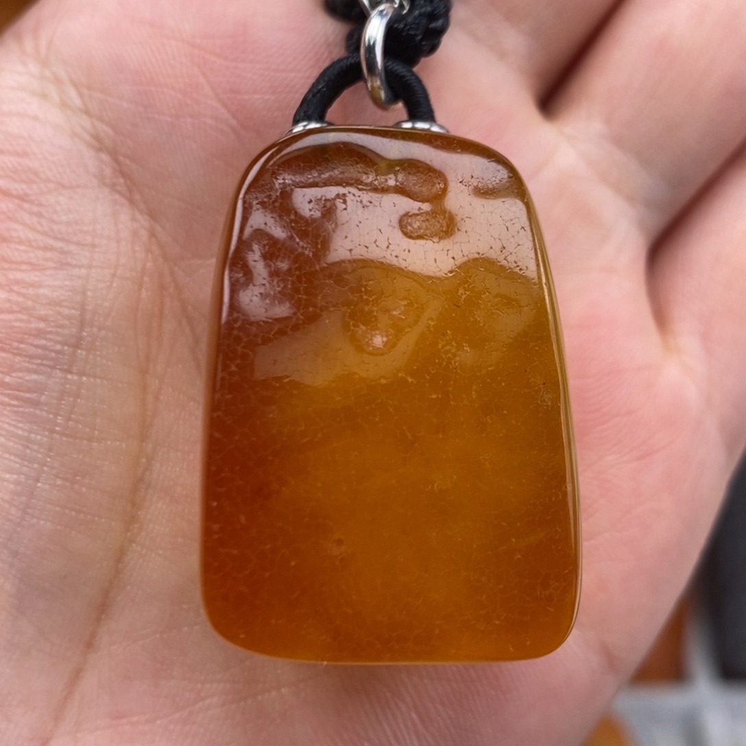 琥珀吊坠(赠链)未镶嵌