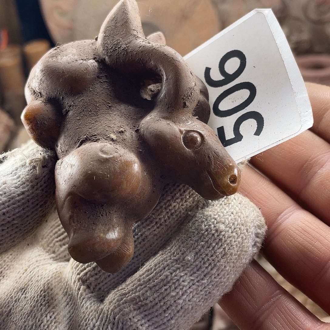 和田玉（糖玉）未镶嵌挂件