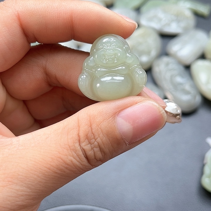 【闪购商品】颈饰未镶嵌和田玉