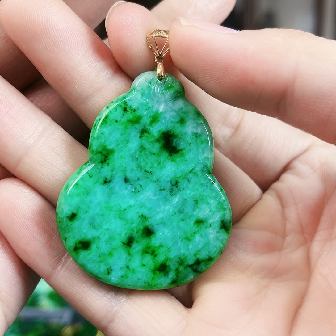 翡翠颈饰18K金镶嵌吊坠