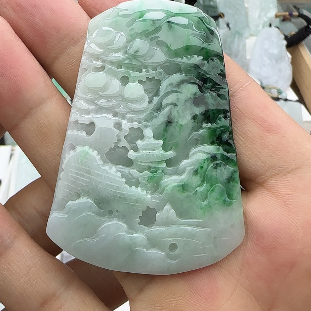 翡翠未镶嵌颈饰翡翠