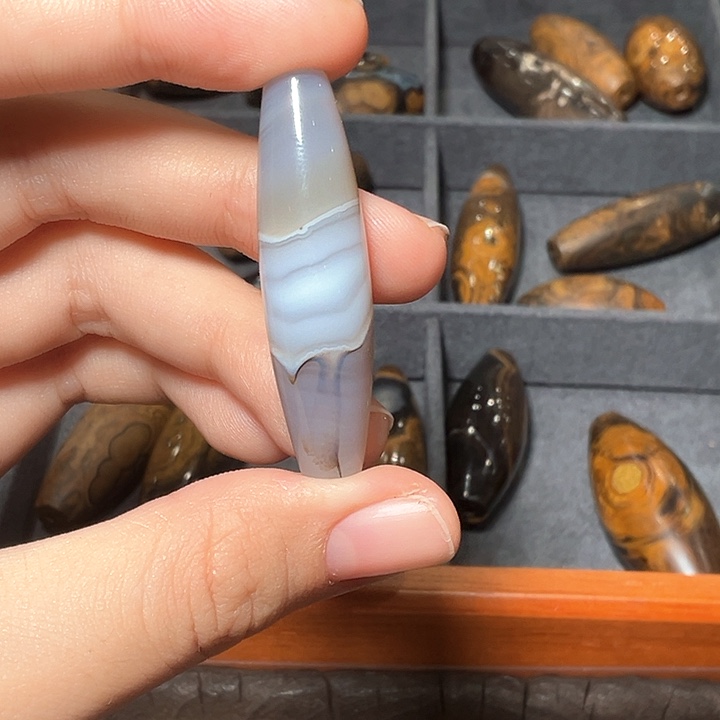 玛瑙/玉髓颈饰合金