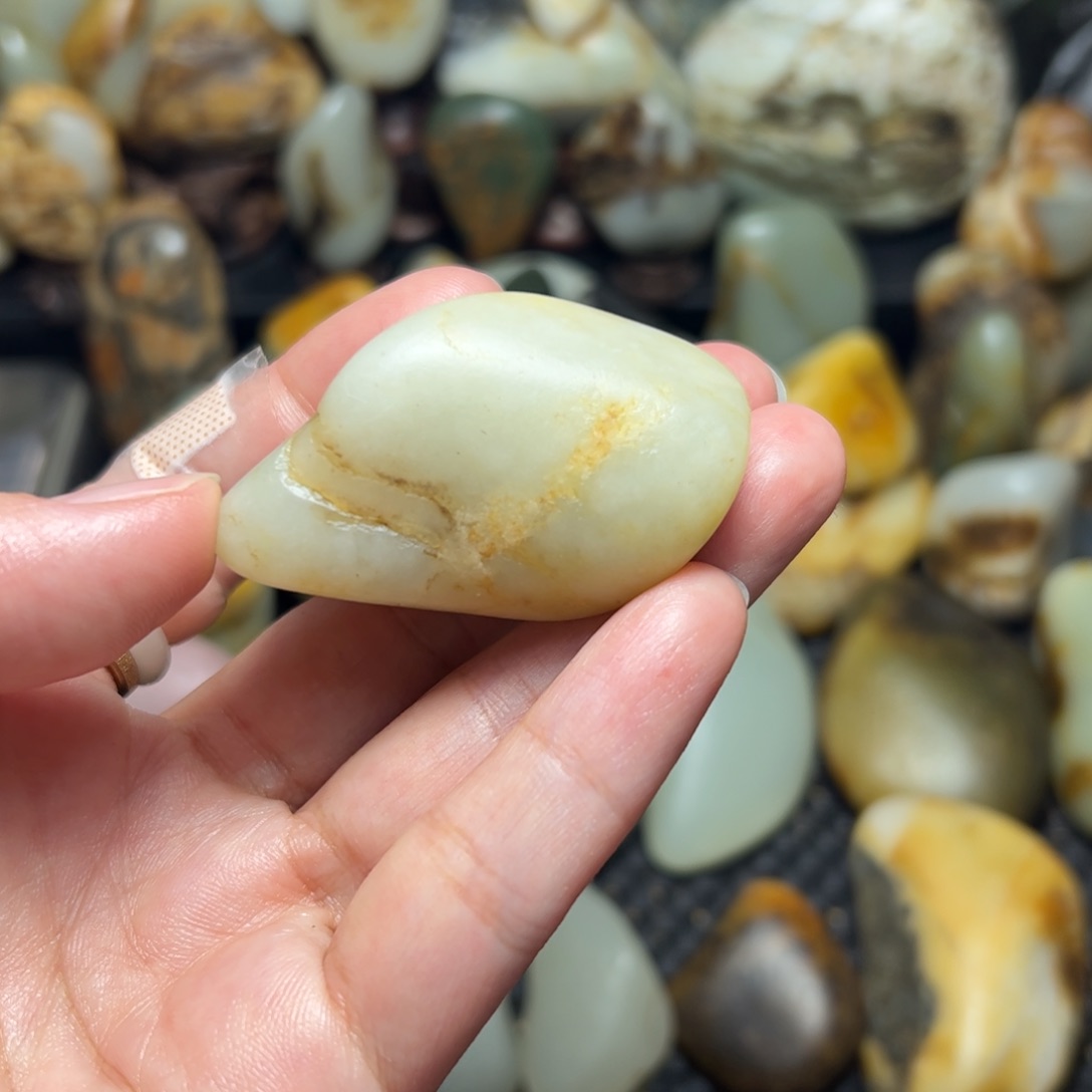 和田玉（青玉） 9未镶嵌