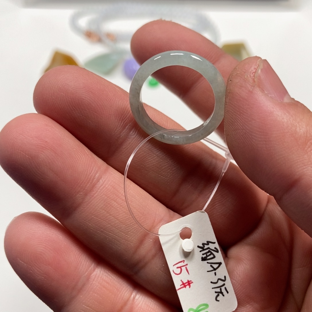 翡翠手链未镶嵌翡翠