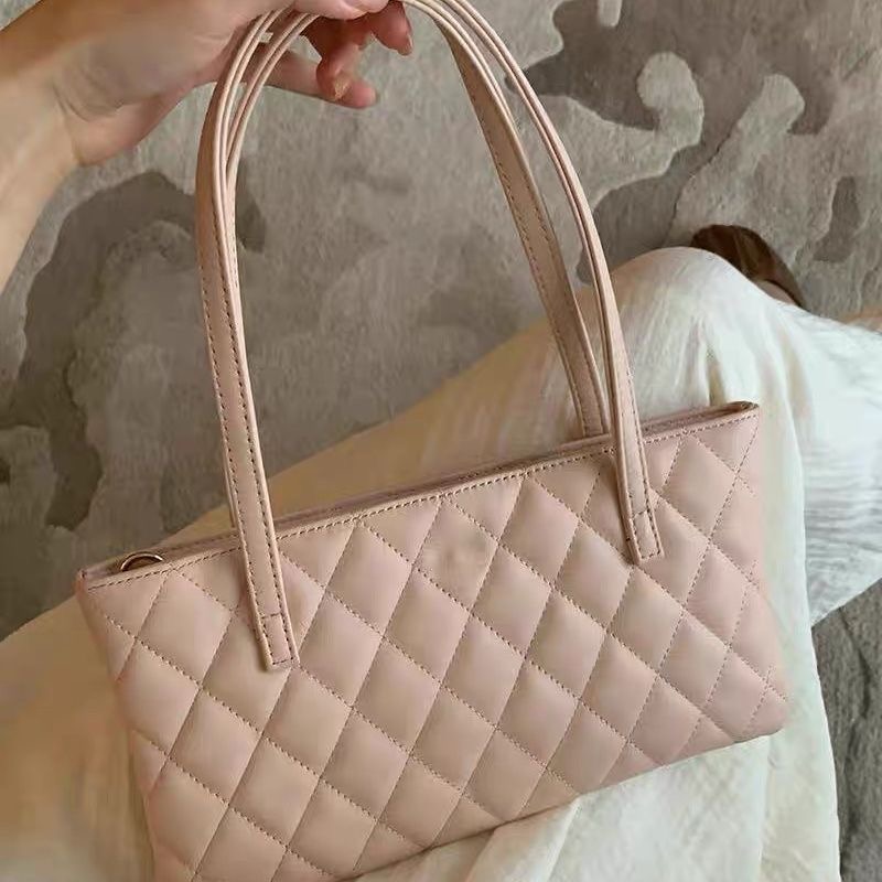 500到A530广州女士包包