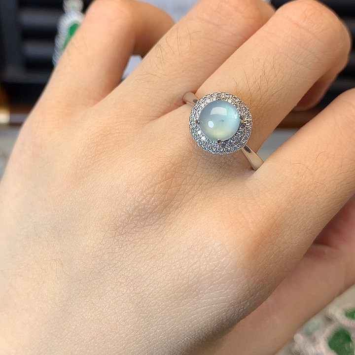 翡翠未镶嵌戒指戒指