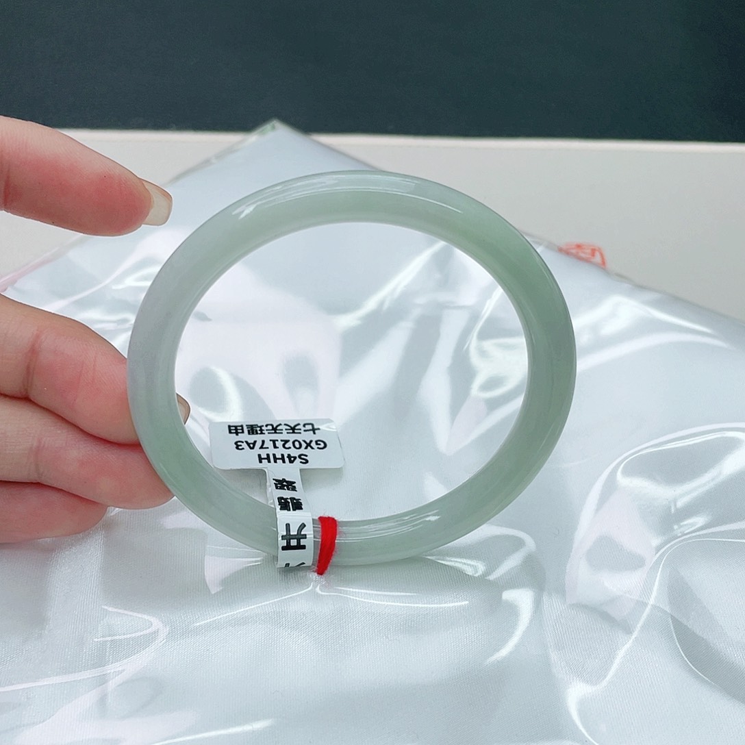 翡翠手镯未镶嵌圆57.4