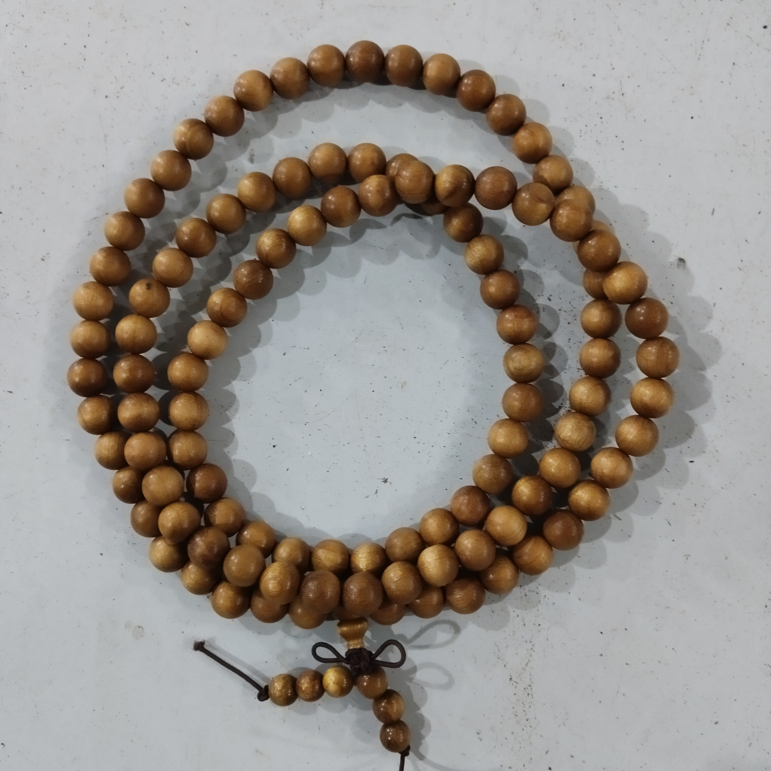 643 金丝楠枯木黄料圆珠0.8cm 多圈长串 