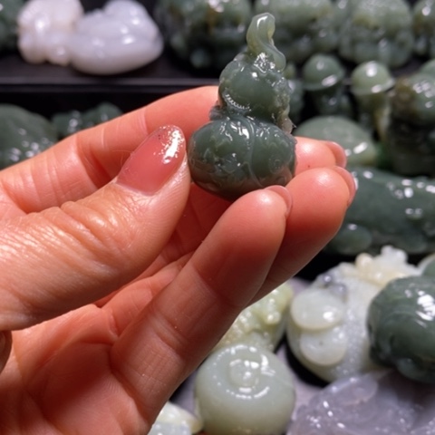 未镶嵌和田玉（糖玉）珠宝奇石