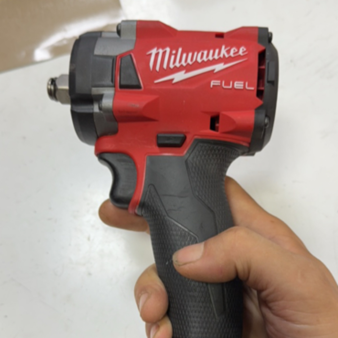 8成 新米沃奇2855锂电18伏冲击板手