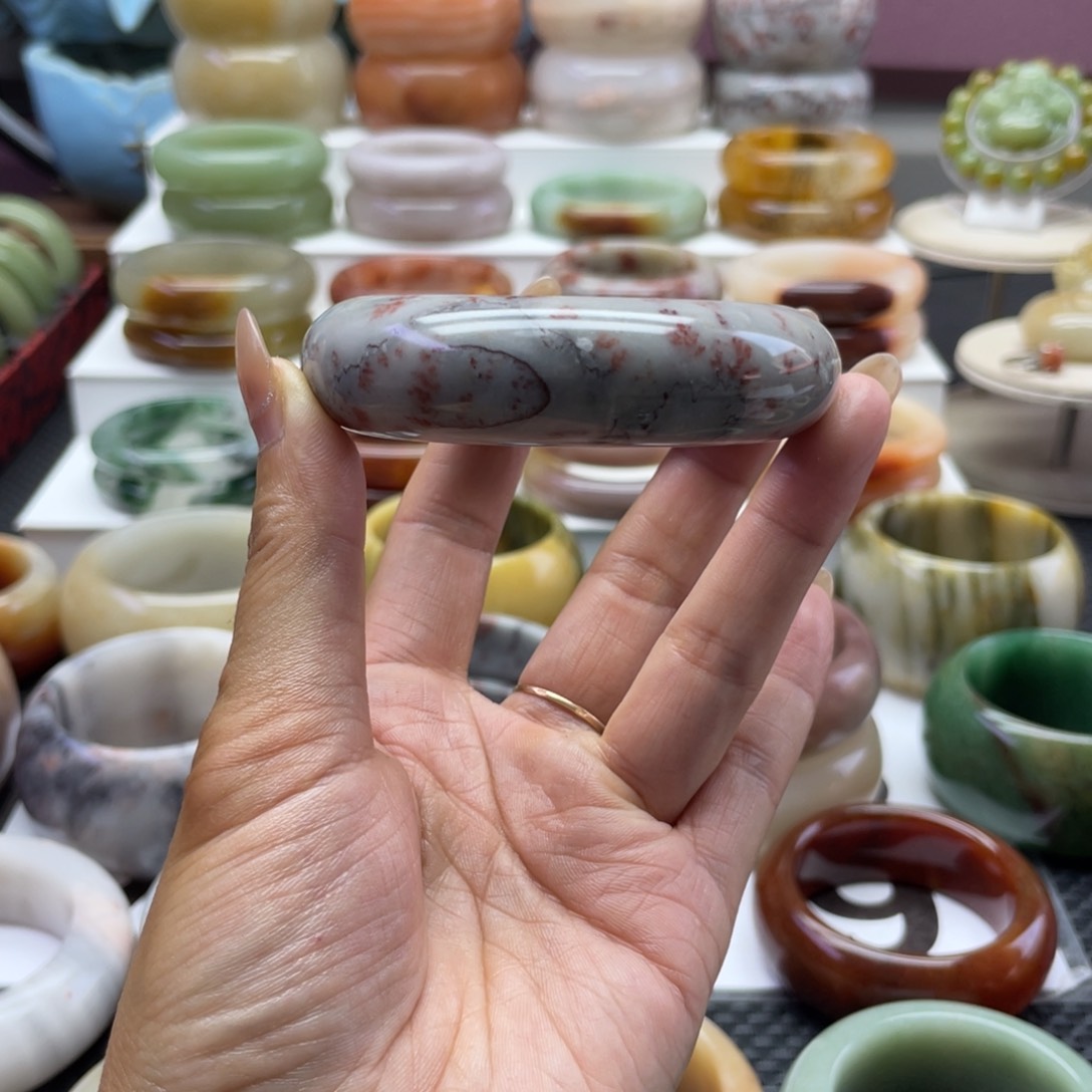 石英岩玉手镯未镶嵌用****5