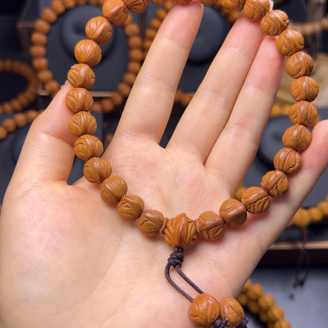 *****桃核手串野生玉龙脊11