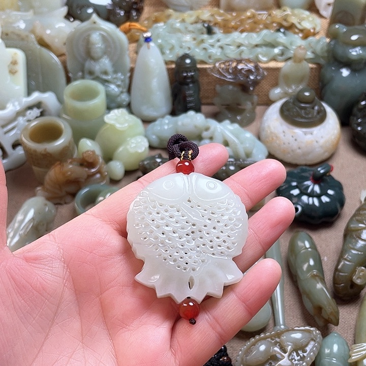 和田玉颈饰未镶嵌