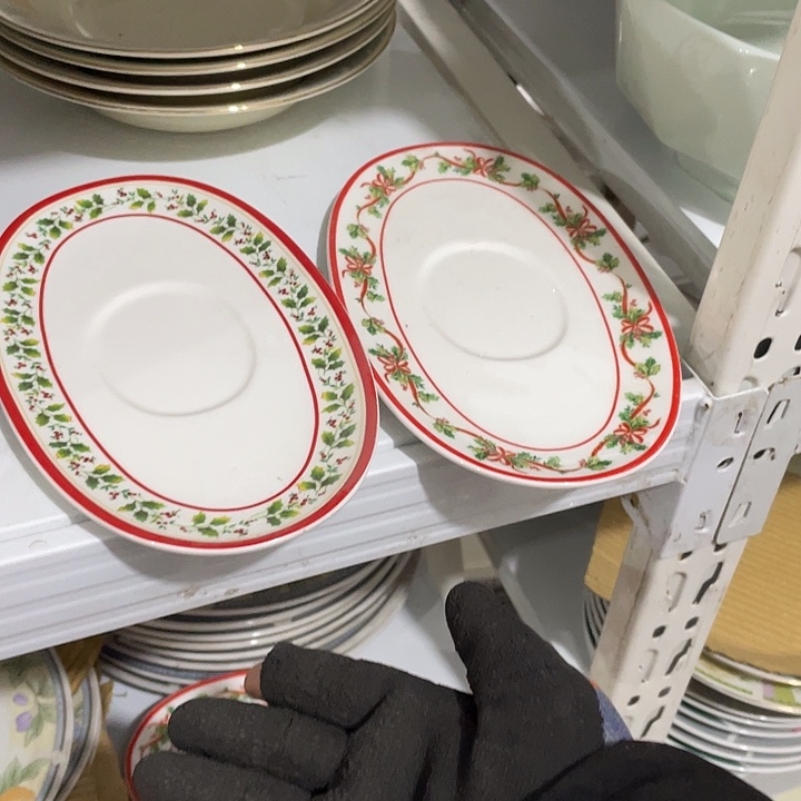 瓷片国营尾货骨质瓷汁斗碟2个 长22厘米 微瑕疵