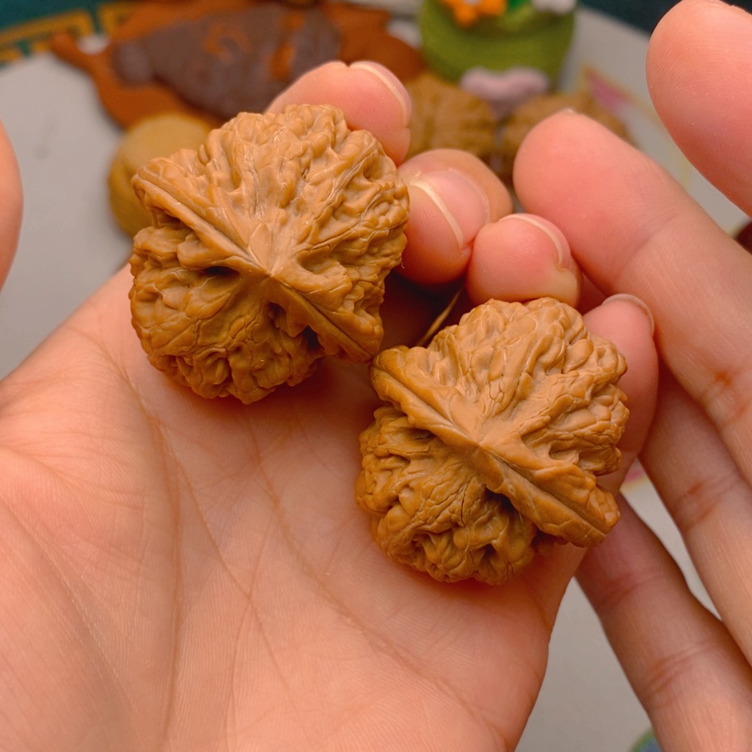 把件文玩核桃35全品红锦鲤