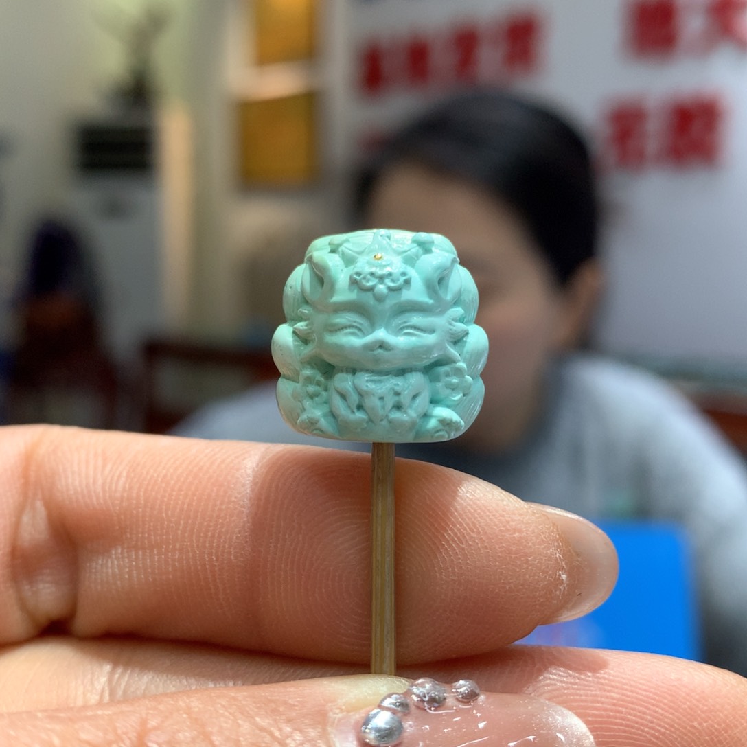 绿松石配饰未镶嵌