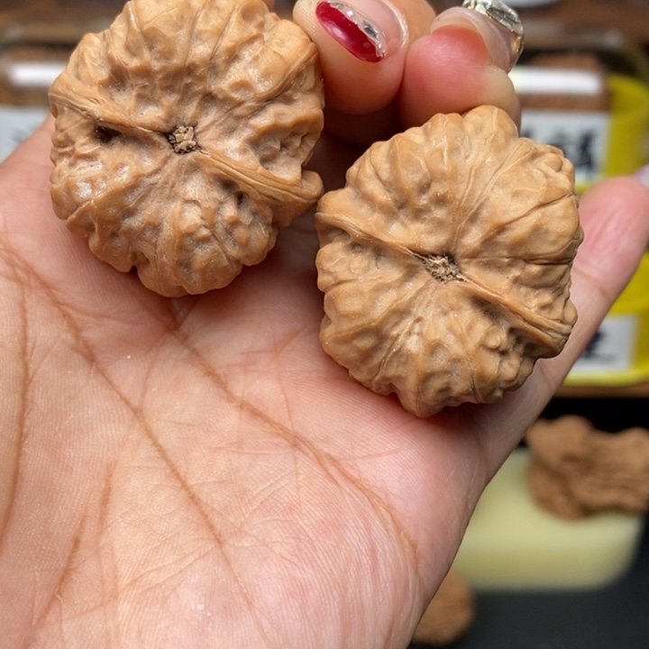 文玩核桃吊坠爱****鱼35蛤蟆头