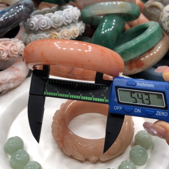 未镶嵌石英质玉珠宝半成品6